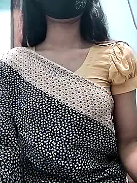 Snapshot of Ratri-Biswas chatting on May 10, 2026, 5:18 pm Ratri-Biswas online show from May 10, 2026, 5:18 pm