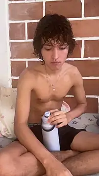 JoelnClouds online show from April 15, 2026, 4:14 pm