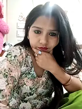 Vanshika1432 online show from October 27, 2025, 5:00 am