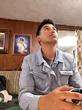 Carlosvelaz561162 online show from November 3, 2025, 4:47 am