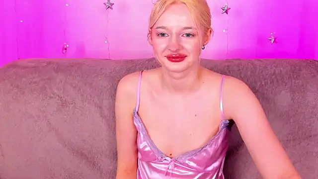 AlessaKiss online show from April 29, 2026, 3:10 am