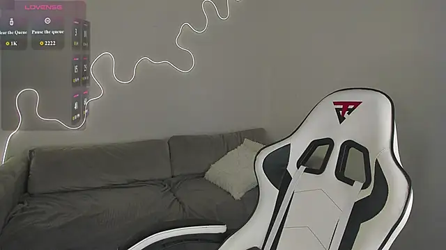 Snapshot of bella_xx__ chatting on March 15, 2026, 3:23 am bella xx online show from March 15, 2026, 3:23 am