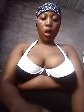 Bretbooty23 online show from October 31, 2025, 9:54 am