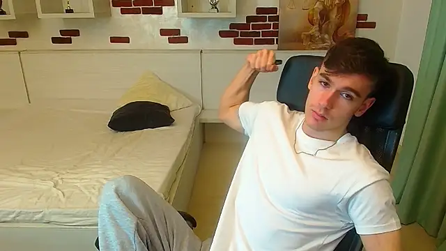 BradyFlint online show from December 5, 2025, 6:11 am