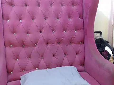 Snapshot of Sophialovecum_29 chatting on October 31, 2025, 3:35 pm Sophialovecum 29 online show from October 31, 2025, 3:35 pm