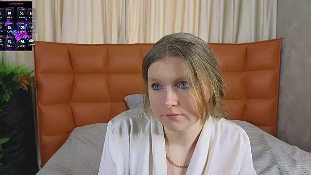 NightSaffron online show from February 1, 2026, 6:45 am