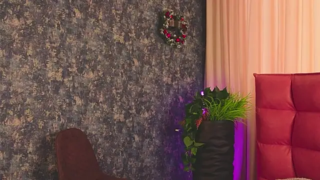 NightSaffron online show from February 5, 2026, 6:18 am