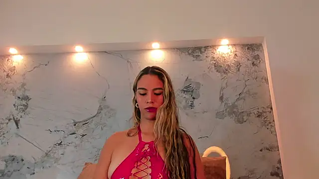 Karina chastillo online show from February 13, 2026, 11:39 am