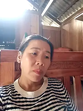 Snapshot of tabby-cat11 chatting on October 22, 2025, 3:29 am tabby-cat11 online show from October 22, 2025, 3:29 am