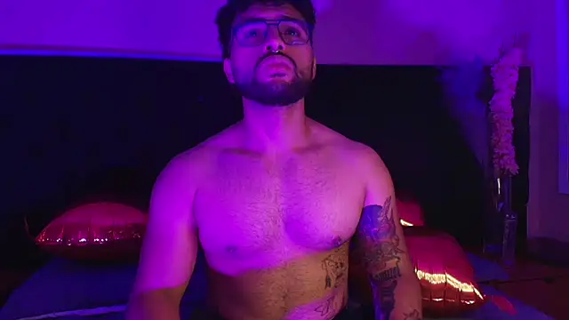 Snapshot of jadeandsamuel chatting on February 21, 2026, 9:32 am jadeandsamuel online show from February 21, 2026, 9:32 am