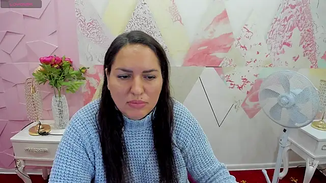 Snapshot of Cinna_miu6 chatting on October 17, 2025, 7:22 am Cinna miu6 online show from October 17, 2025, 7:22 am