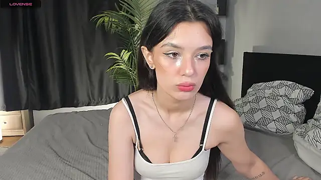 DemetraSadahiro online show from November 29, 2025, 9:34 am