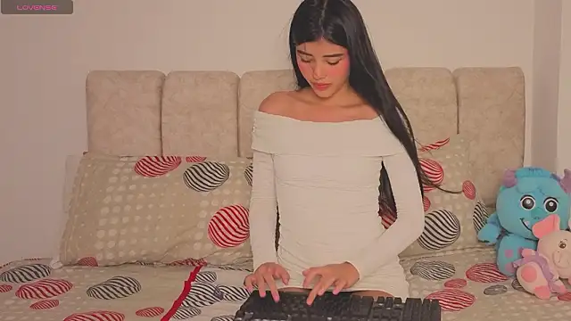 Isa Dolly online show from March 14, 2026, 11:54 pm