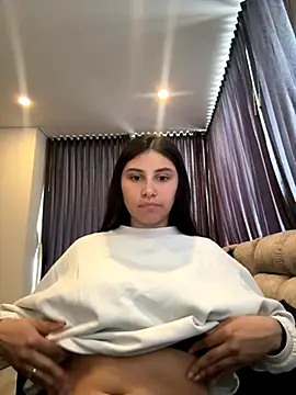 Snapshot of RollinGirl_ chatting on October 21, 2025, 3:46 pm RollinGirl  online show from October 21, 2025, 3:46 pm