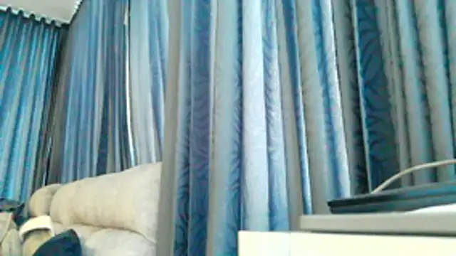 Snapshot of RollinGirl_ chatting on October 28, 2025, 10:12 pm RollinGirl  online show from October 28, 2025, 10:12 pm