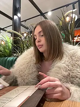 VIP MILENA online show from November 25, 2025, 3:23 pm