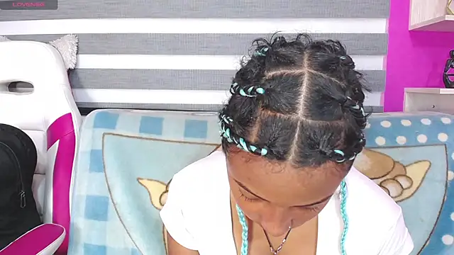 Zoe Rider online show from December 16, 2025, 12:32 pm