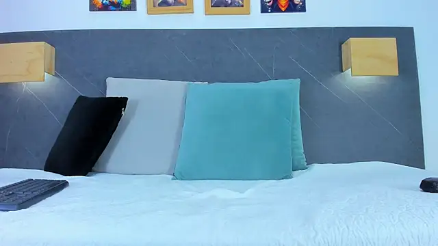 Snapshot of iamdoll chatting on February 26, 2026, 7:57 pm iamdoll online show from February 26, 2026, 7:57 pm