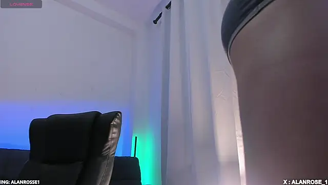 AlanRose01 online show from October 20, 2025, 2:28 pm