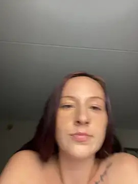 Snapshot of magsxo23 chatting on October 23, 2025, 10:52 pm magsxo23 online show from October 23, 2025, 10:52 pm