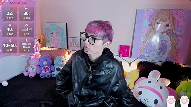 Strawberry Kitty  online show from November 28, 2025, 4:04 am