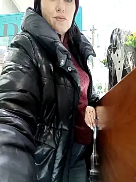 Luna 7777 online show from February 15, 2026, 1:20 pm