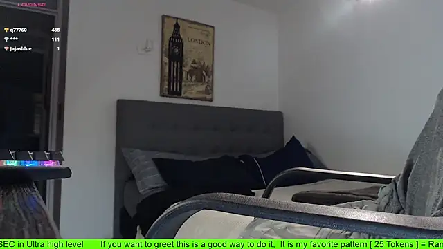 Snapshot of SugaredDigit chatting on October 4, 2025, 1:03 am SugaredDigit online show from October 4, 2025, 1:03 am