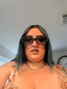 ImKatMeow online show from April 25, 2026, 4:26 pm