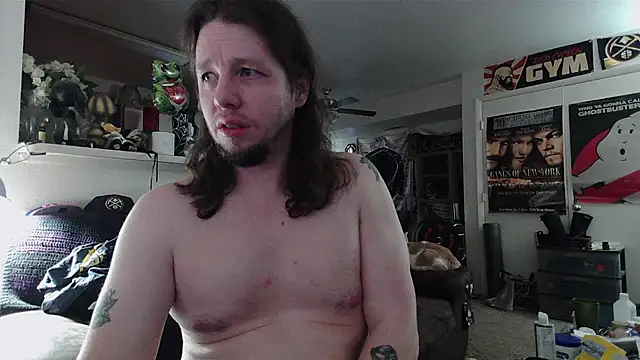 Snapshot of biggerisbetter12 chatting on February 18, 2026, 11:01 pm biggerisbetter12 online show from February 18, 2026, 11:01 pm