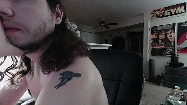 Snapshot of biggerisbetter12 chatting on March 5, 2026, 3:35 am biggerisbetter12 online show from March 5, 2026, 3:35 am