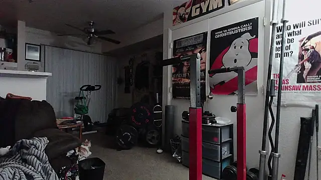 Snapshot of biggerisbetter12 chatting on March 17, 2026, 5:22 am biggerisbetter12 online show from March 17, 2026, 5:22 am