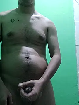 Snapshot of Dante2025xxx chatting on October 19, 2025, 6:14 am Dante2025xxx online show from October 19, 2025, 6:14 am