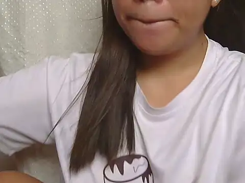 ChubbyButty online show from May 8, 2026, 2:06 am