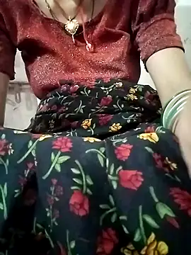 OliveGreen22 online show from October 30, 2025, 9:11 am