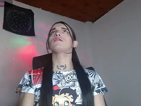Scarlett crastrawberry online show from June 2, 2026, 2:13 am