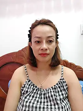 Snapshot of Baby-bigboobs20 chatting on October 17, 2025, 8:55 pm Baby-bigboobs20 online show from October 17, 2025, 8:55 pm