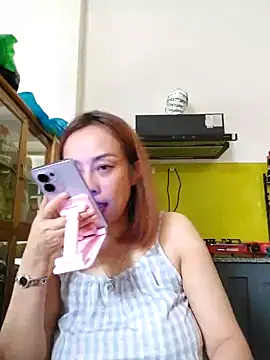 Baby-bigboobs20 online show from November 5, 2025, 3:39 am