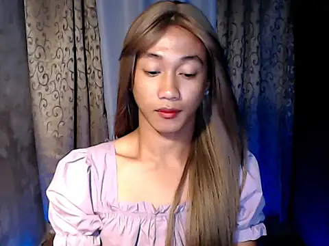 Snapshot of taylaxuxu chatting on February 24, 2026, 9:24 pm taylaxuxu online show from February 24, 2026, 9:24 pm