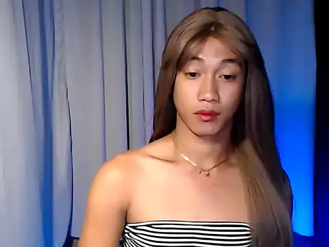 Snapshot of taylaxuxu chatting on March 6, 2026, 9:33 pm taylaxuxu online show from March 6, 2026, 9:33 pm