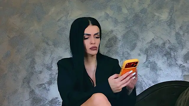 KimWilmes online show from May 19, 2026, 2:12 pm