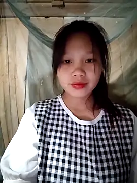 linh-miu99 online show from March 5, 2026, 3:02 am