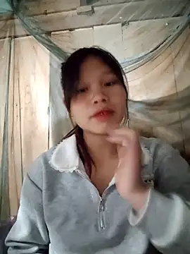 linh-miu99 online show from March 8, 2026, 2:04 am