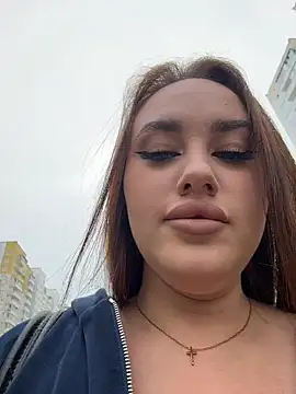 KiraSunshine online show from June 11, 2026, 3:26 am