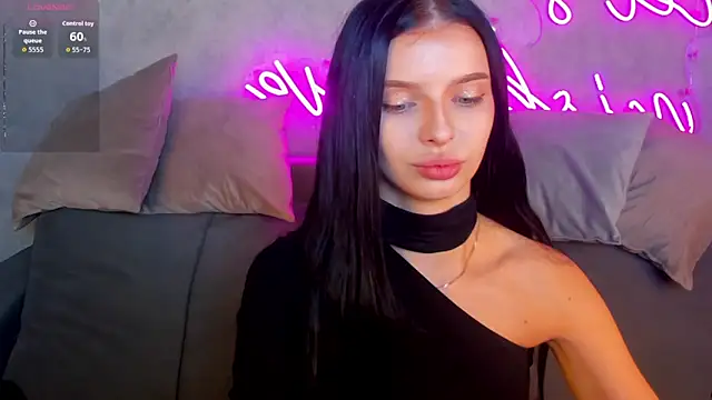 Snapshot of Eva_Mayers chatting on November 6, 2025, 12:55 am Eva Mayers online show from November 6, 2025, 12:55 am