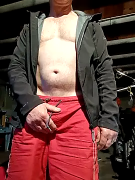 Sexyfab65 online show from May 8, 2026, 4:40 am