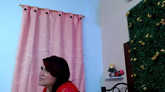 Snapshot of lunitahot19 chatting on October 17, 2025, 2:52 pm lunitahot19 online show from October 17, 2025, 2:52 pm