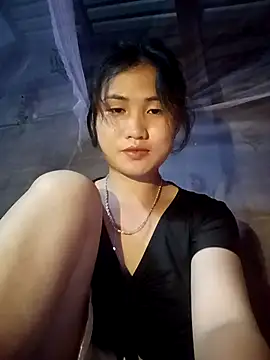 Snapshot of huhu-lele chatting on October 24, 2025, 12:12 pm huhu-lele online show from October 24, 2025, 12:12 pm