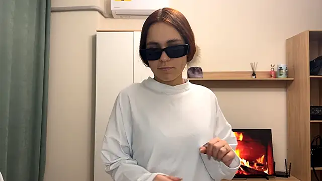 LunaAfrodita online show from November 13, 2025, 7:02 pm