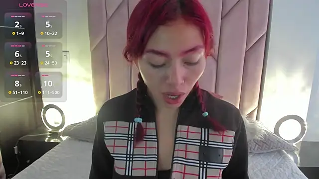 melanie roux   online show from October 30, 2025, 12:06 pm