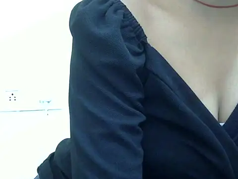 alexaroliluv online show from October 25, 2025, 5:37 am